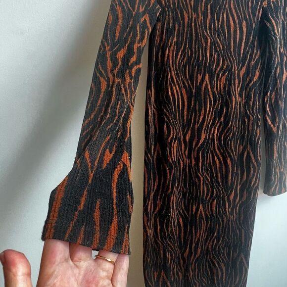 Zara Women's Turtle Neck Long Sleeve Textured Animal Print Body Con Midi Dress B - Picture 2 of 10